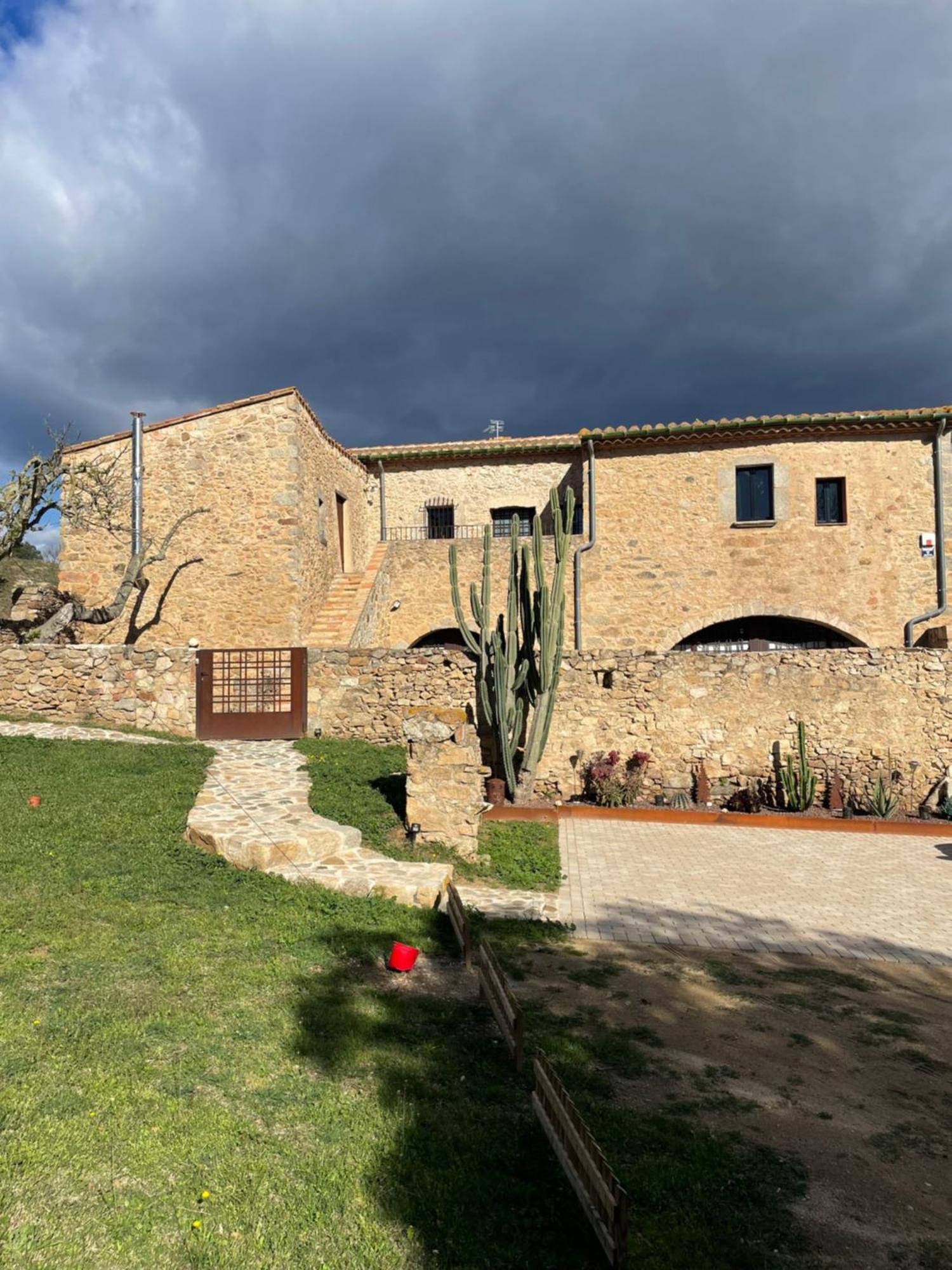 Can Claros Capmany Exterior foto